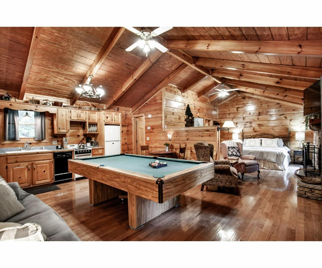 Willa Peekaboo With Hot Tub, Pool Table, And Jacuzzi Pigeon Forge Zewnętrze zdjęcie